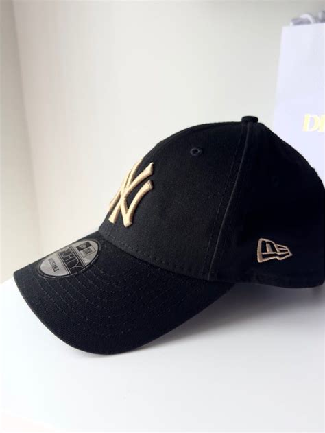 New York Yankees Mlb Gold Badge Black From New Era Mens Fashion