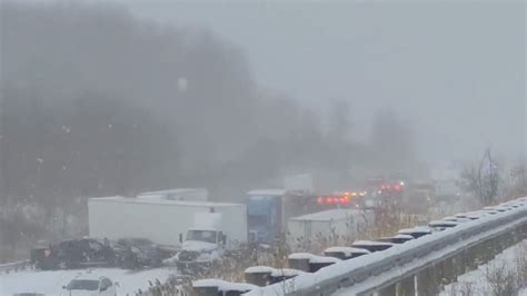 Multi Vehicle Pileup Closes I 271 Near Cleveland