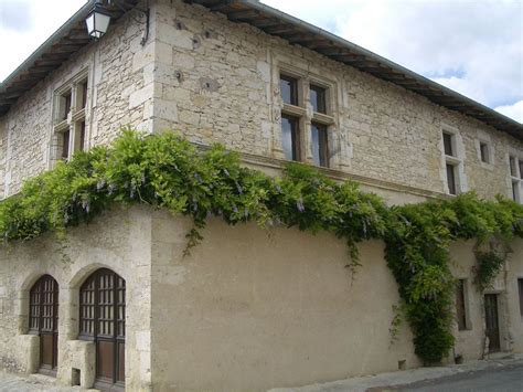 VILLAGE DE MONFORT Patrimoine culturel à Monfort - Tourisme Gers