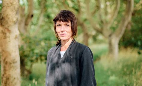 Rachel Cusk “uno De Los Rasgos De Mi Generación Es Que A Menudo