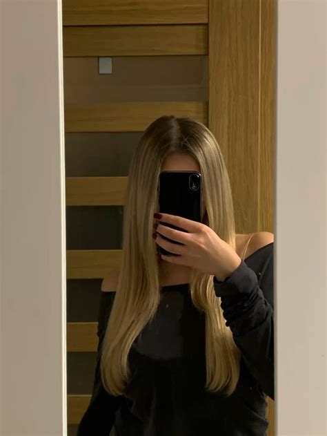 Blonde Girl Mirror Pic Blonde Girl Blonde Girls Mirror