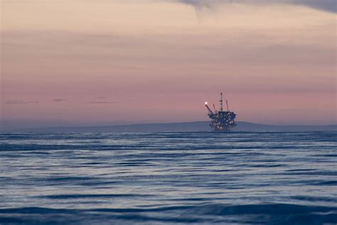 Free Stock Photo Of Offshore Oil Rig At Dusk Photoeverywhere