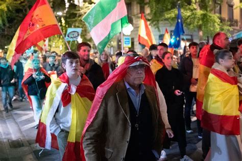 Galer A De Fotos Manifestaci N Contra La Amnist A Por Las Calles De