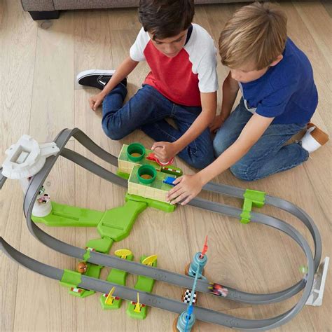 Hot Wheels Mario Kart Mario Circuit Lite Track Set Mattel Toys ToyWiz