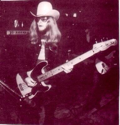 Leon Wilkeson In Southern Rock Lynyrd Skynyrd Band Rock N Roll