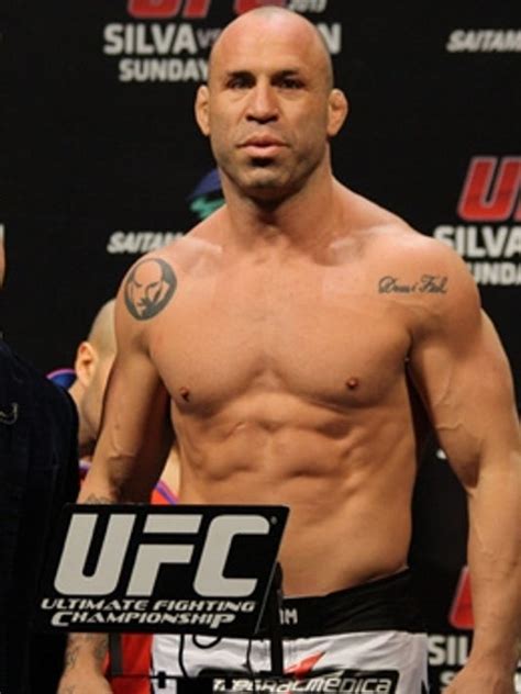 Wanderlei Silva knocks out Brian Stann at UFC on FUEL TV 8