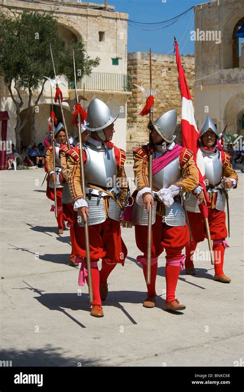 Malta Valletta In Guardia In Guardia Maltese Knight Fort Saint Elmo