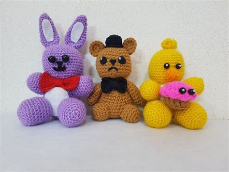 Five Nights At Freddys Crochet Fnaf Freedybonniechica And Cupcake Diy Crochet Projects