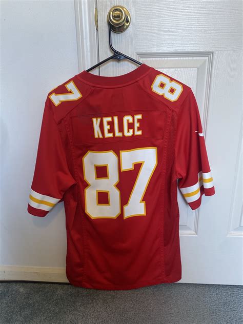 Travis Kelce Jersey | SidelineSwap