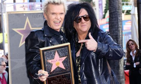 Billy Idol Re Oit Son Toile Au Walk Of Fame Rolling Stone