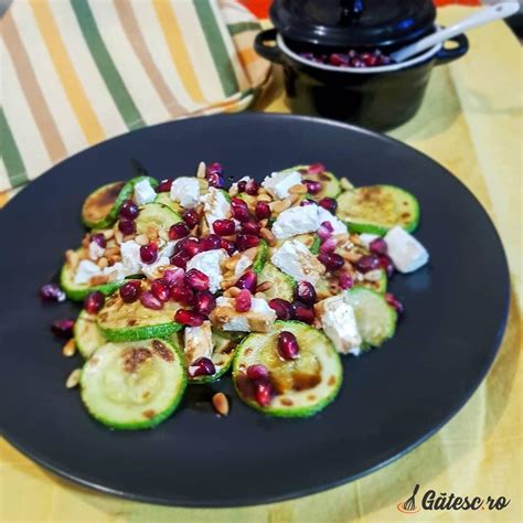 Salata Calda De Dovlecei Cu Feta Gatesc Ro