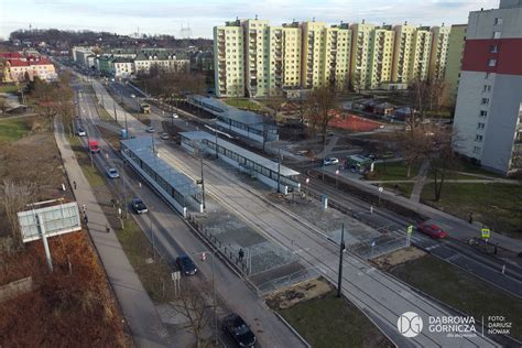 Prace przy modernizacji torowiska tramwajowego w głównym ciągu