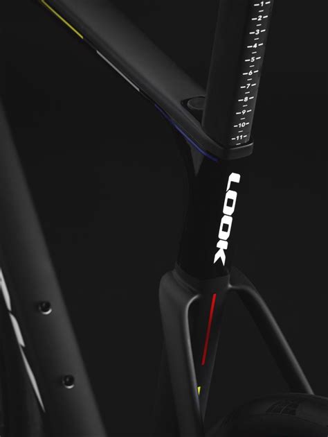 Nuevo Blade Rs Proteam Black Mat Glossy Look Cycle