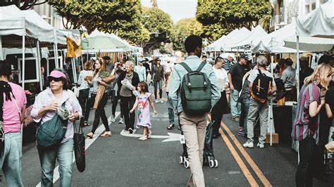 Santa Monica Farmers' Market | Shopping in Santa Monica, Los Angeles