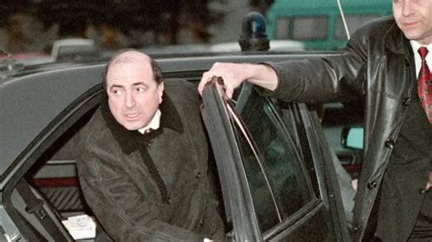 Существуют ли в современной России олигархи? - BBC News Русская служба