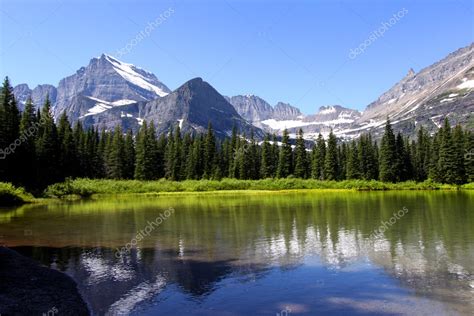 Swift current lake — Stock Photo © snehitdesign #8766196