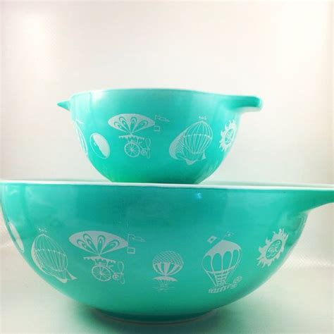 Pyrex Hot Air Balloon Chip And Dip Set Etsy Chip And Dip Sets Pyrex Vintage Pyrex