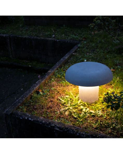 Borne Ext Rieure Amanita Par Martinelli Luce Clairage De Jardin En B Ton