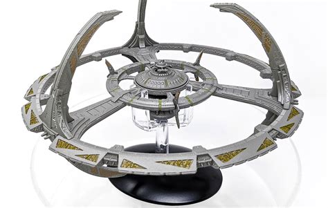 REVIEW: Eaglemoss XL — Space Station DEEP SPACE 9 • TrekCore.com