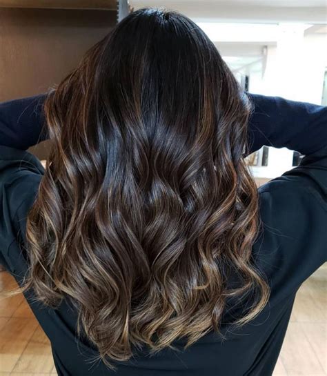 Pin De Amanjit Kaur Em Hairstyles Cabelo Cabelo Castanho Mechas