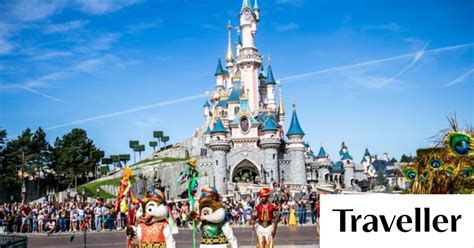 A Swiss Tourist Found Naked And Confused In Paris Had Taken A Big Acid Trip To Disneyland