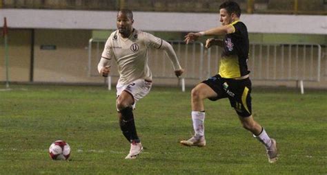 Universitario Alberto Rodr Guez Sufre Nueva Lesi N En Partido Ante