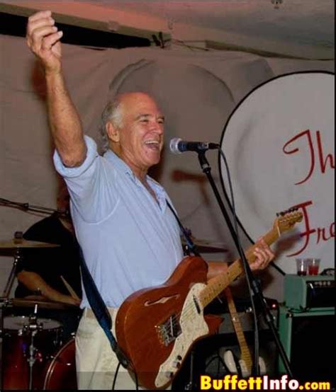 Can Jimmy Buffett play at my wedding? Please? | Jimmy buffett, Music stuff, Singer