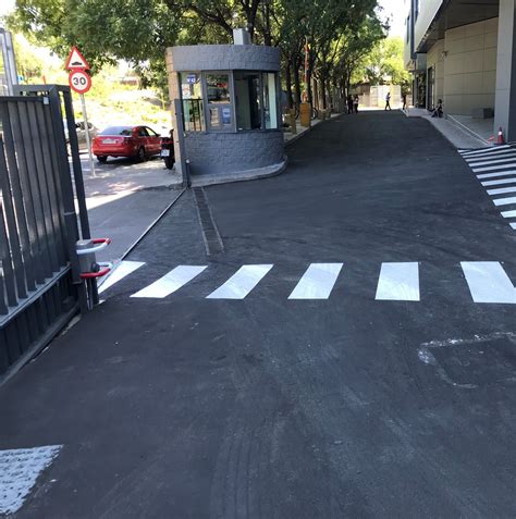 Remodelación total de fachada, zonas comunes y urbanización exterior