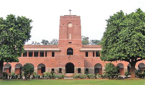 9 Top Colleges In Delhi University For Science CareerGuide