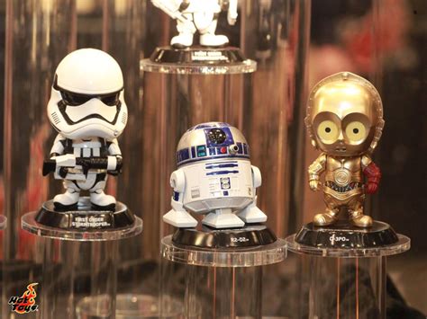 More Force Awakens Hot Toys Including Finn Rey And Bb