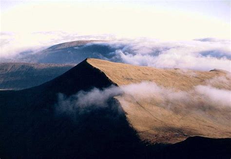 Brecon Beacons Images > See Original Photos & Gallery Of Brecon Beacons