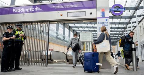 The 9 Elizabeth line stations where you can't use your Oyster card - MyLondon