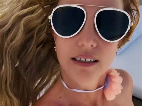 Britney Spears Drops Everything Literally For Nude Day At The Beach