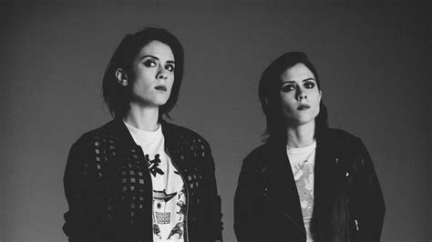 Meet Tegan And Sara The Women Whose Haircuts Youll Want Next Year Gq