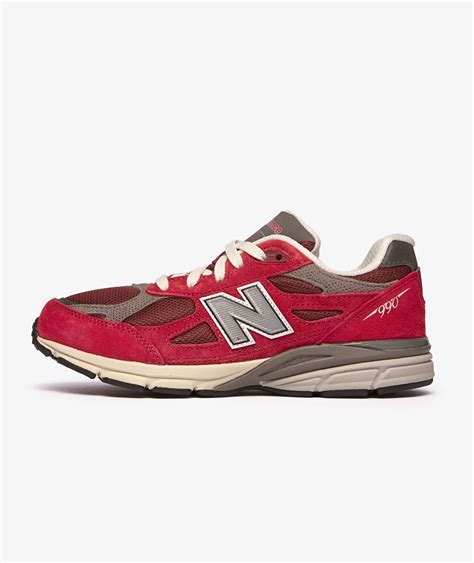 Red New Balance 990 V3 Svd