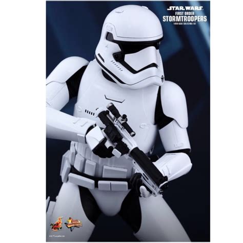 Hot Toys Star Wars Stormtrooper The First Order Shopee Malaysia