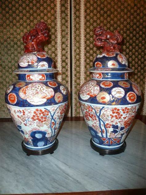 Proantic Pair Of Covered Potiches Imari Decor