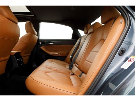 2022 Toyota Avalon Hybrid: 61 Interior Photos | U.S. News