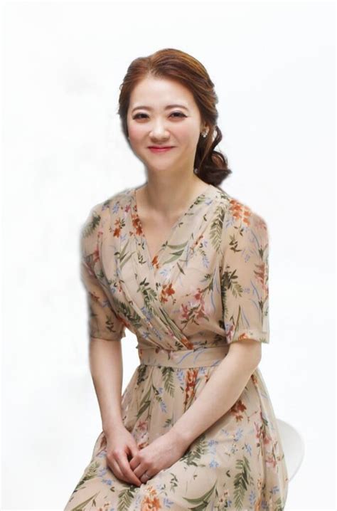 Korean slut 전혜성 유부녀 크라센어학원 강사 육변기 암캐 ENyFqLo pngbb Porn Pic