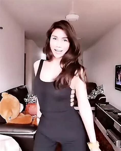 Nur Sajat Hot Dance In Hindi In Hindi Porn XHamster