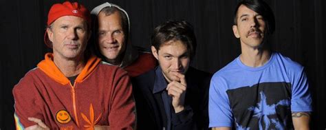 El Extra O Lugar Donde Red Hot Chilli Peppers Realizar Concierto Que Transmitir En Vivo