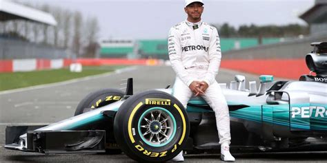 Lewis Hamilton Extends Mercedes Contract - Nationwide 90FM