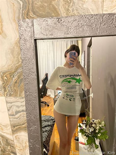 Russian Twitch Streamer Photo Porn Pic