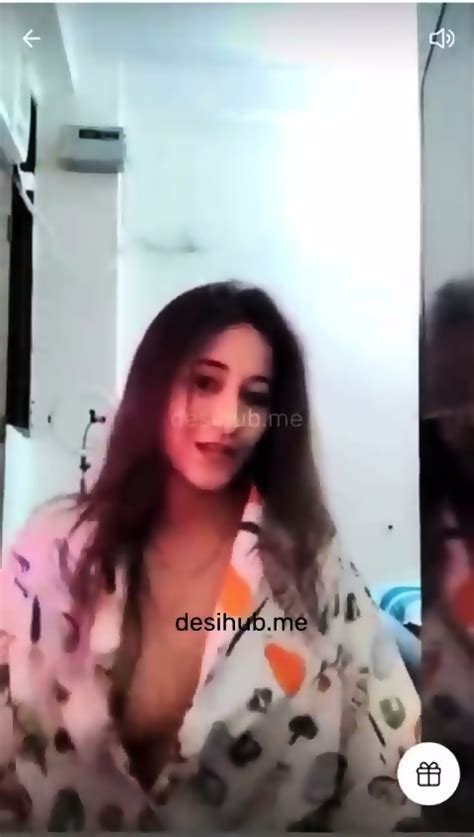 Desi Girl Goes Nude Fully Topless On Tango Live Teasing Her Boobs For All To See