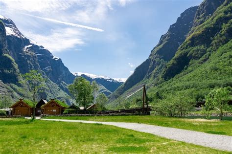 Vila Viking Na Noruega Em Gudvangen Foto Premium