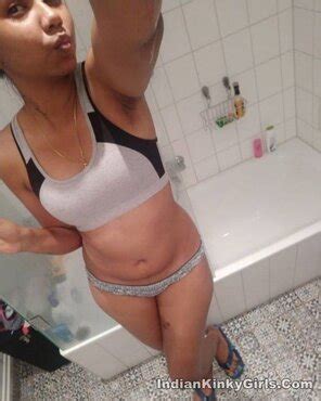 Horny Horny Indian College Nude Bathroom Selfies Porn Pic