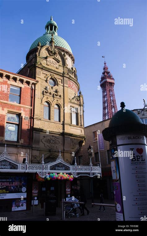 Blackpool theatre theater hi-res stock photography and images - Alamy