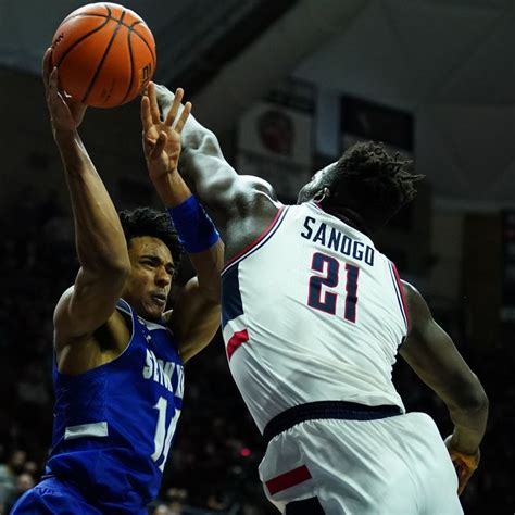 Pin By Dan Nardini On Uconn Basketball Uconn Basketball Sports