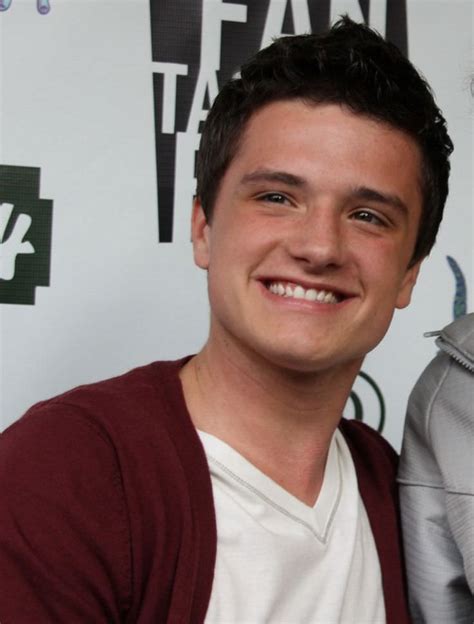 josh hutcherson celebrity biography zodiac sign  famous quotes