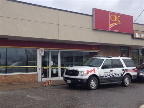 Lasalle Police Looking For Suspect After Armed Robbery At Cibc Ctv News